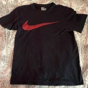Black Nike tee
